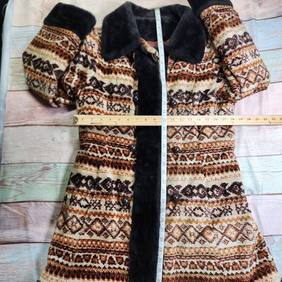 Vintage 1960s Brown Faux Fir Trim Carpet Bohemian Tapestry Coat, Women's Small - Picture 7 of 10